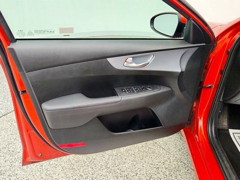 Used 2023 Kia Forte LXS FWD image 10