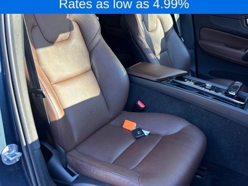 Certified 2023 Volvo XC60 B5 Plus w/ Climate Package image 15