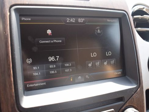 Used 2014 Ford F150 Lariat w/ Equipment Group 502A Luxury AWD/4WD image 19
