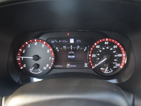 Used 2023 Nissan Frontier PRO-4X w/ Pro Convenience Package AWD/4WD image 15