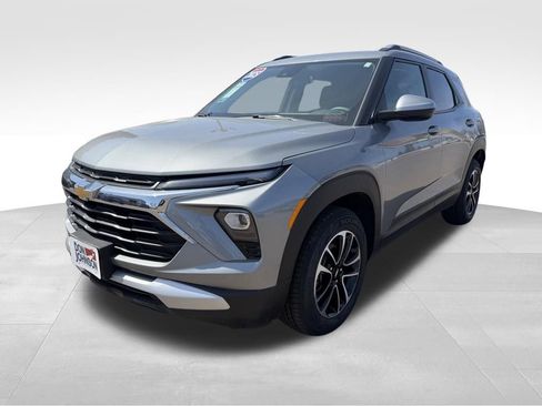 Used 2025 Chevrolet TrailBlazer LT AWD/4WD image 31