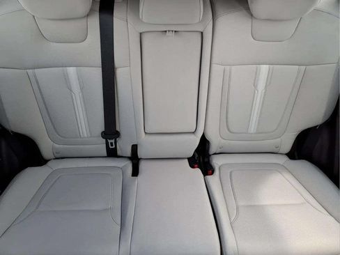 Used 2025 Hyundai Tucson SEL FWD image 17
