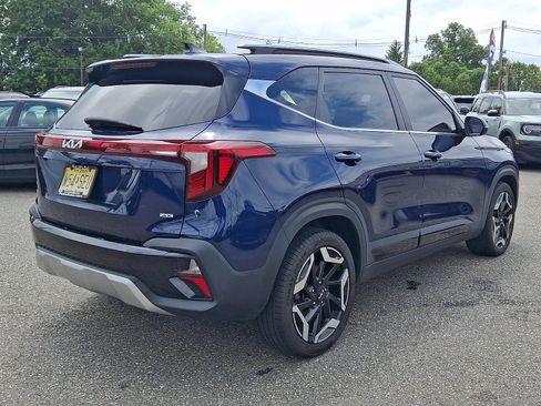 Certified 2024 Kia Seltos SX w/ SX Sunroof Package AWD/4WD image 4