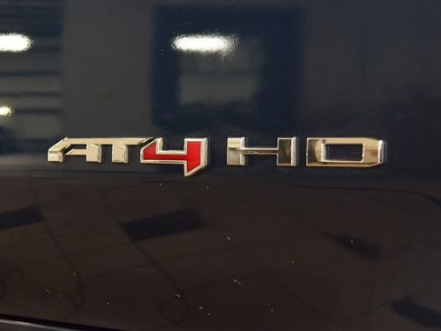 Used 2021 GMC Sierra 2500 AT4 w/ AT4 Premium Plus Package AWD/4WD image 15