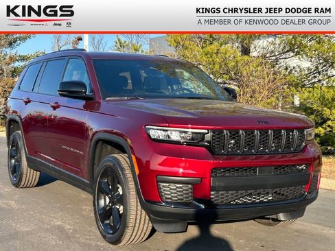New 2025 Jeep Grand Cherokee L Altitude AWD/4WD image 1