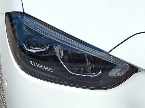 Used 2025 Mercedes-Benz C 300 Sedan image 10