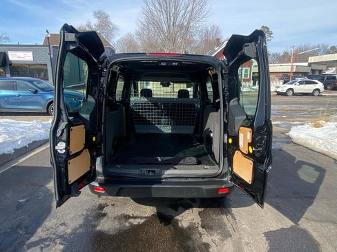 Used 2020 Ford Transit Connect XLT image 11