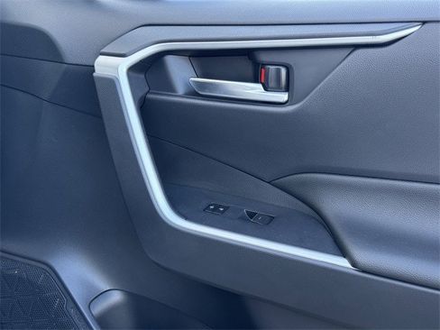 Used 2024 Toyota RAV4 SE w/ Weather & Moonroof Package image 30