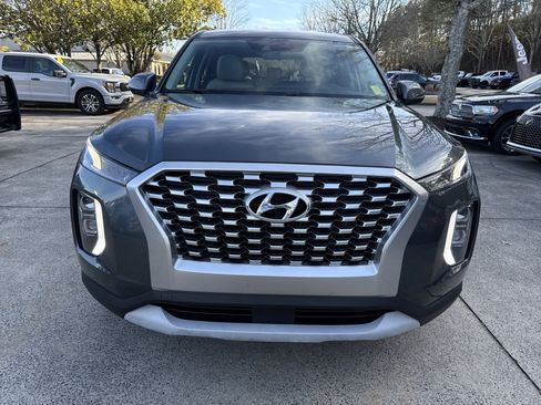 Used 2022 Hyundai Palisade SE image 2