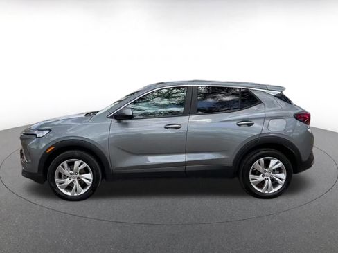 Used 2025 Buick Encore GX Preferred image 9