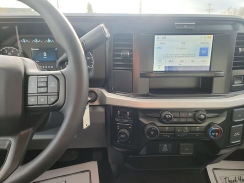 New 2026 Ford F250 XLT w/ FX4 Off-Road Package image 18
