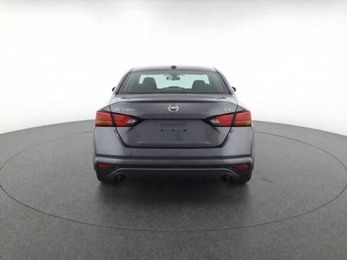 Used 2024 Nissan Altima 2.5 SV image 7