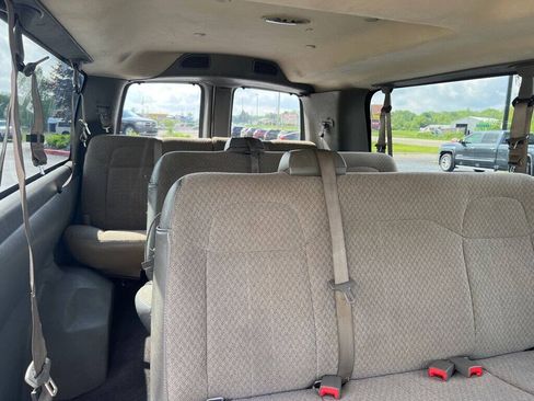 Used 2016 Chevrolet Express 3500 LT w/ LT Preferred Equipment Group RWD image 9
