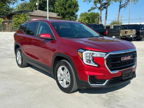 Used 2024 GMC Terrain SLE AWD/4WD image 7