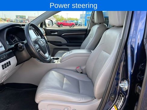 Used 2016 Toyota Highlander Limited Platinum AWD/4WD image 4