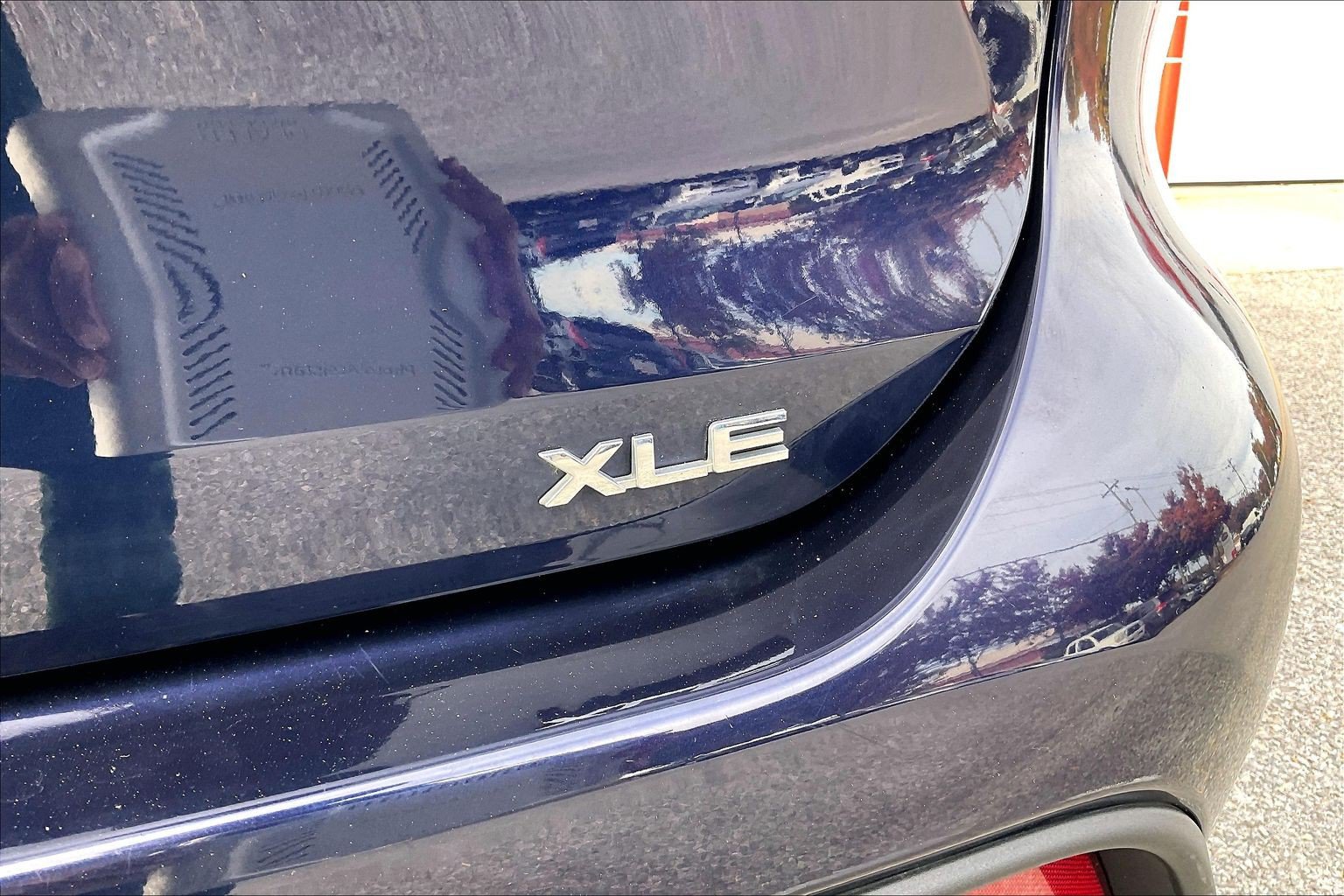 Used 2021 Toyota Highlander XLE AWD/4WD image 10