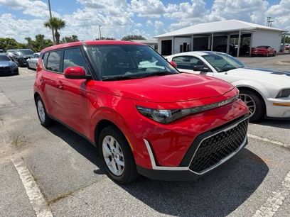 Used 2025 Kia Soul S