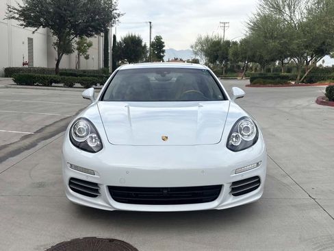 Used 2016 Porsche Panamera 4 Edition image 8