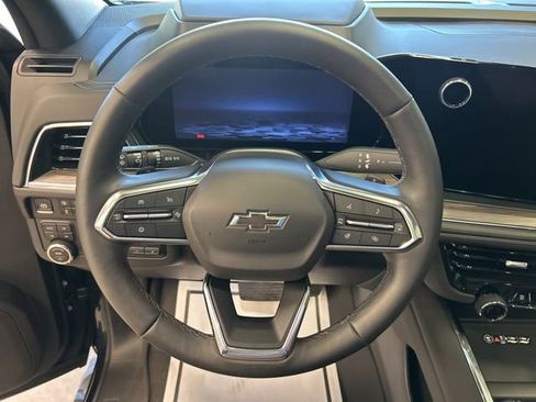 Used 2025 Chevrolet Tahoe Z71 w/ Z71 Off-Road Package image 18