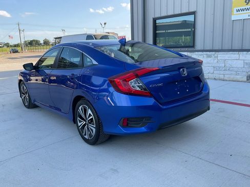 Used 2018 Honda Civic EX-L image 6