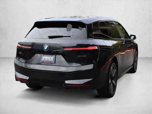 Used 2023 BMW iX xDrive50 w/ Sport Package AWD/4WD image 5