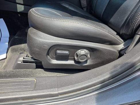 Used 2015 Ford Taurus SEL w/ Equipment Group 201A AWD/4WD image 10