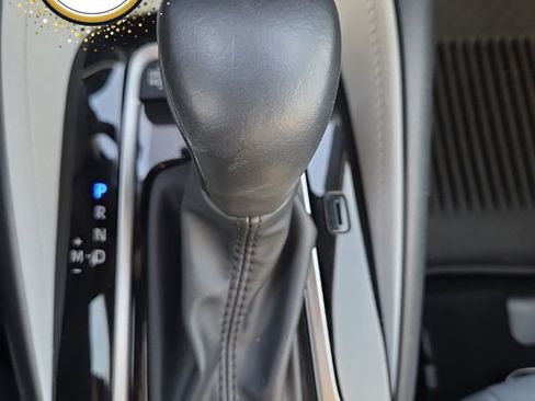 Used 2025 Toyota Corolla SE image 38