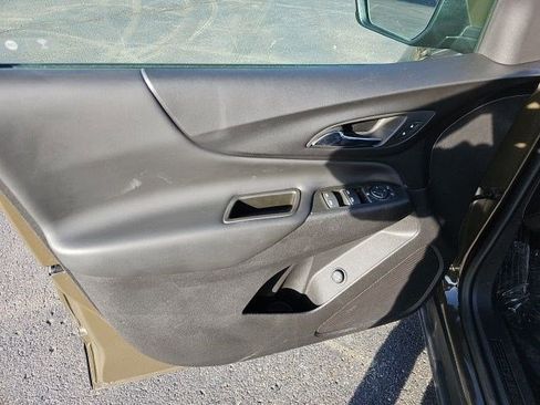 Used 2024 Chevrolet Equinox LT AWD/4WD image 20