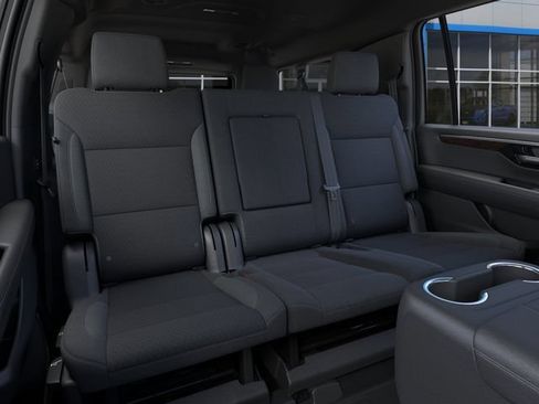 New 2026 Chevrolet Suburban LS RWD image 17
