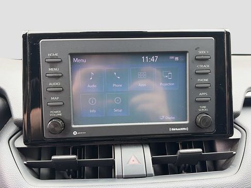 Used 2021 Toyota RAV4 XLE FWD image 13