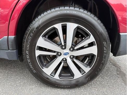 Used 2018 Subaru Outback 2.5i Limited AWD/4WD image 26