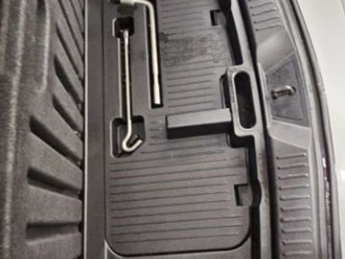 Used 2013 MAZDA MAZDA5 Grand Touring image 40