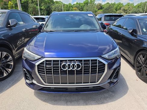 Used 2022 Audi Q3 2.0T Premium AWD/4WD image 2