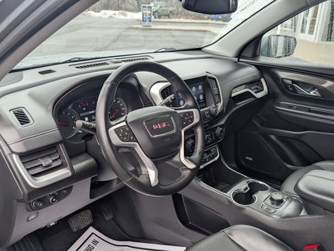 Used 2023 GMC Terrain SLT w/ Infotainment Package II image 18