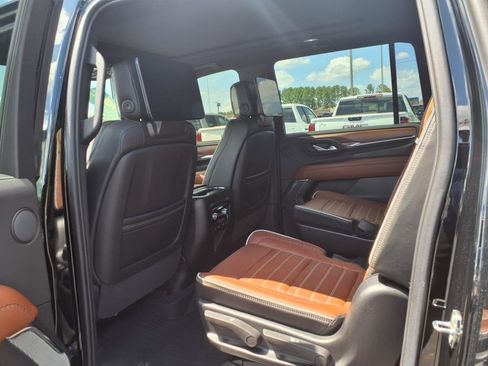 Certified 2023 GMC Yukon XL Denali Ultimate image 23