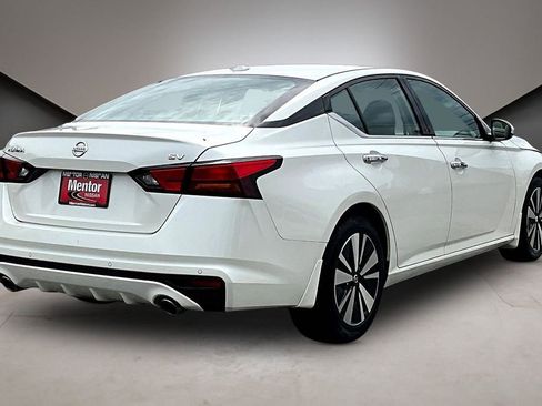 Used 2019 Nissan Altima 2.5 SV FWD image 6