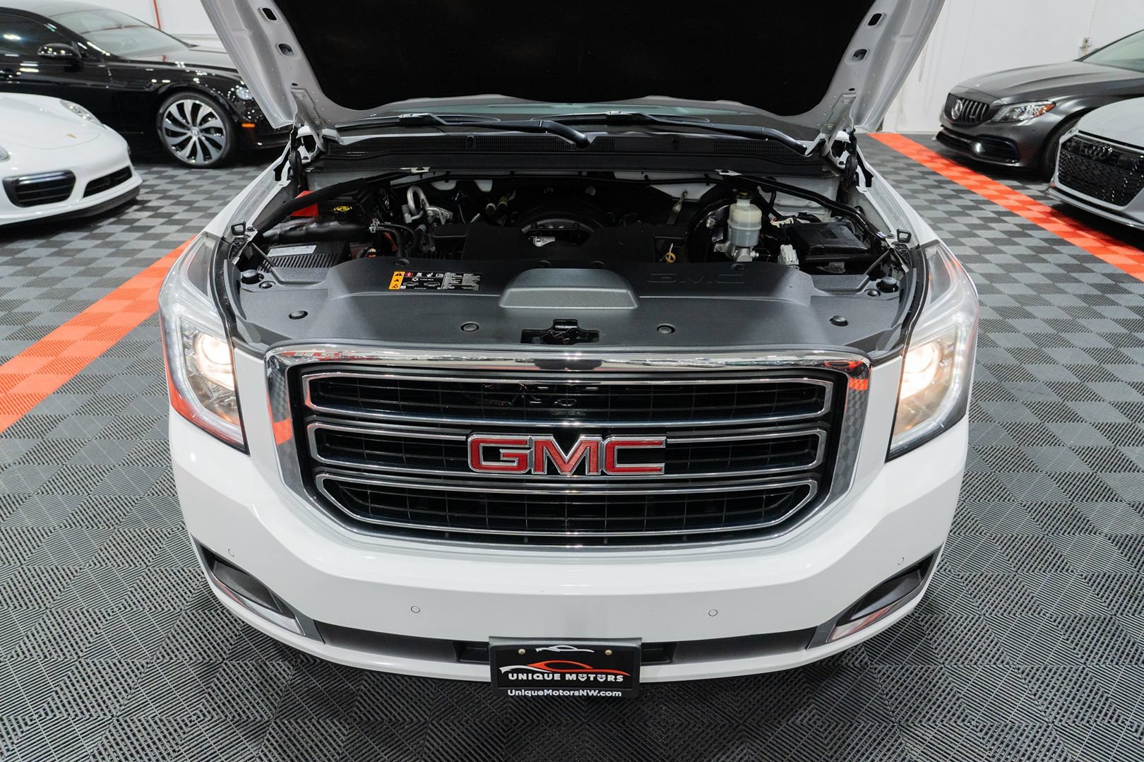 Used 2020 GMC Yukon SLT AWD/4WD image 43