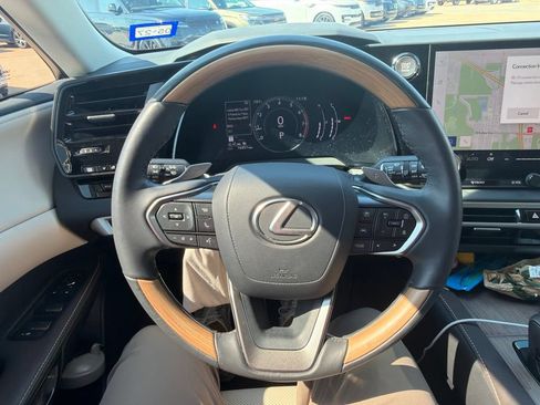 Used 2024 Lexus RX 350 Premium w/ Accessory Package (Z1) FWD image 13