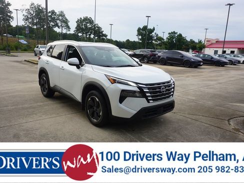 Used 2024 Nissan Rogue SV w/ SV Premium Package FWD image 1