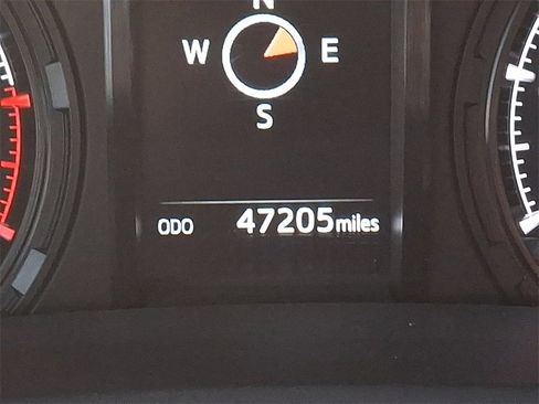 Certified 2022 Toyota 4Runner SR5 Premium image 21