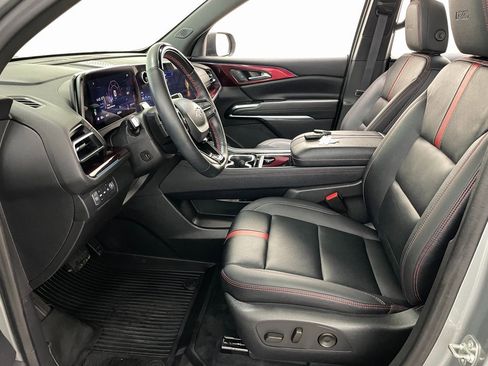 Certified 2024 Chevrolet Traverse RS image 7