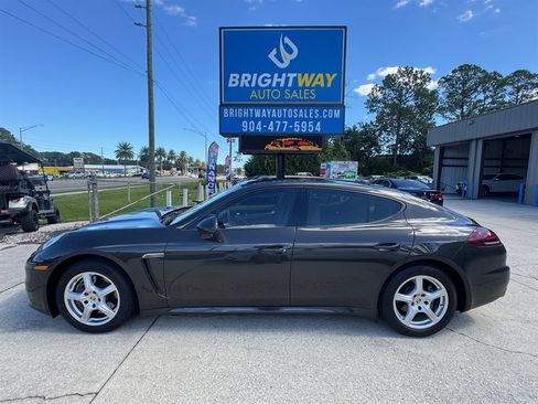 Used 2014 Porsche Panamera image 2
