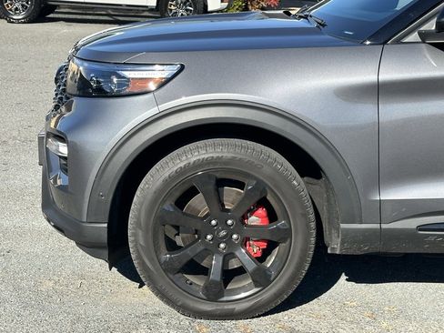 Used 2023 Ford Explorer ST w/ Equipment Group 401A image 5
