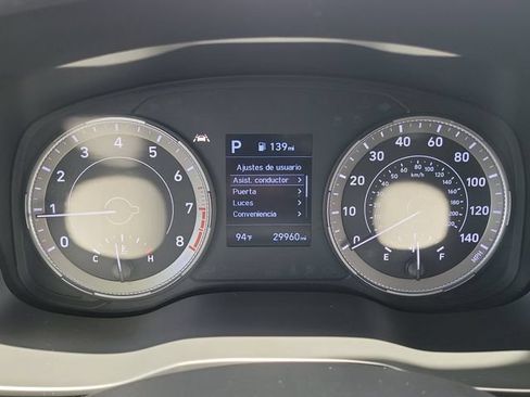 Used 2022 Hyundai Venue Limited w/ Cargo Package FWD image 17