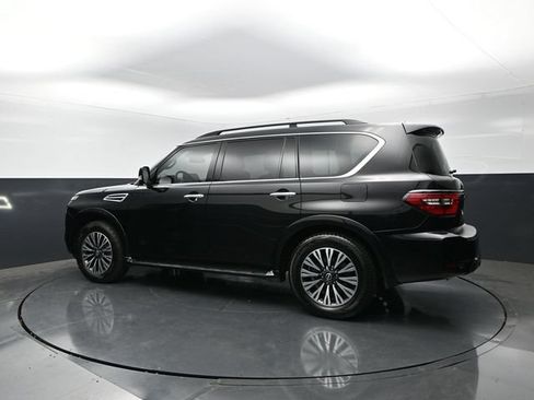 Used 2023 Nissan Armada SL w/ Midnight Edition Package AWD/4WD image 2
