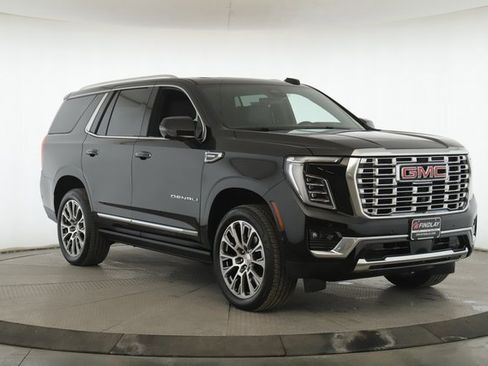Used 2025 GMC Yukon Denali image 2