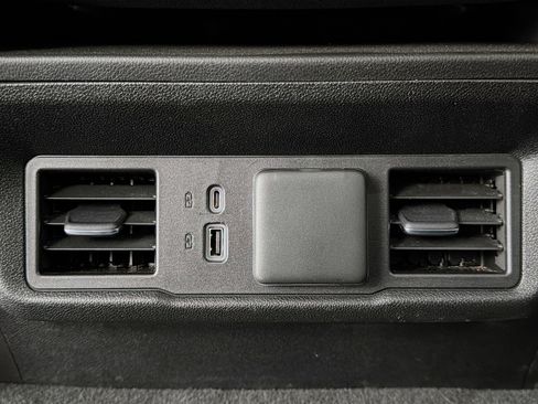 Used 2023 GMC Sierra 1500 Elevation image 26