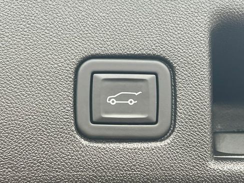 Used 2024 Chevrolet Equinox LT w/ LPO, Floor Liner Package image 31