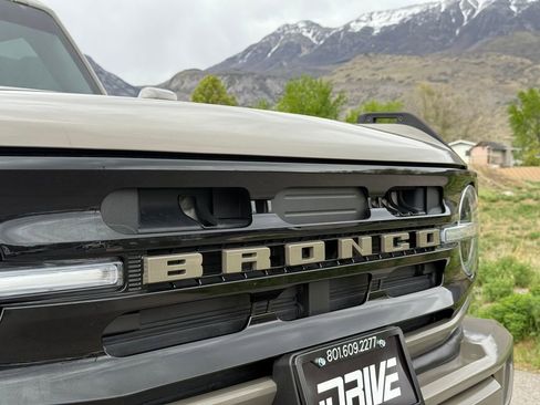 Used 2025 Ford Bronco Outer Banks AWD/4WD image 18
