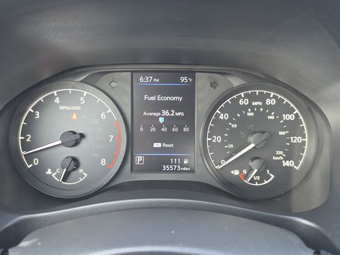 Used 2022 Nissan Altima 2.5 S FWD image 14